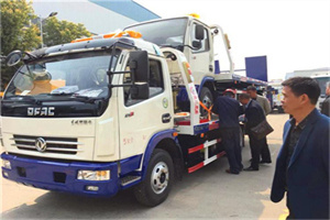 吉首汽车道路救援拖车价格